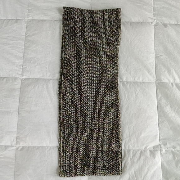 American Eagle Outfitters rainbow knit infinity scarf - Picture 5 of 6